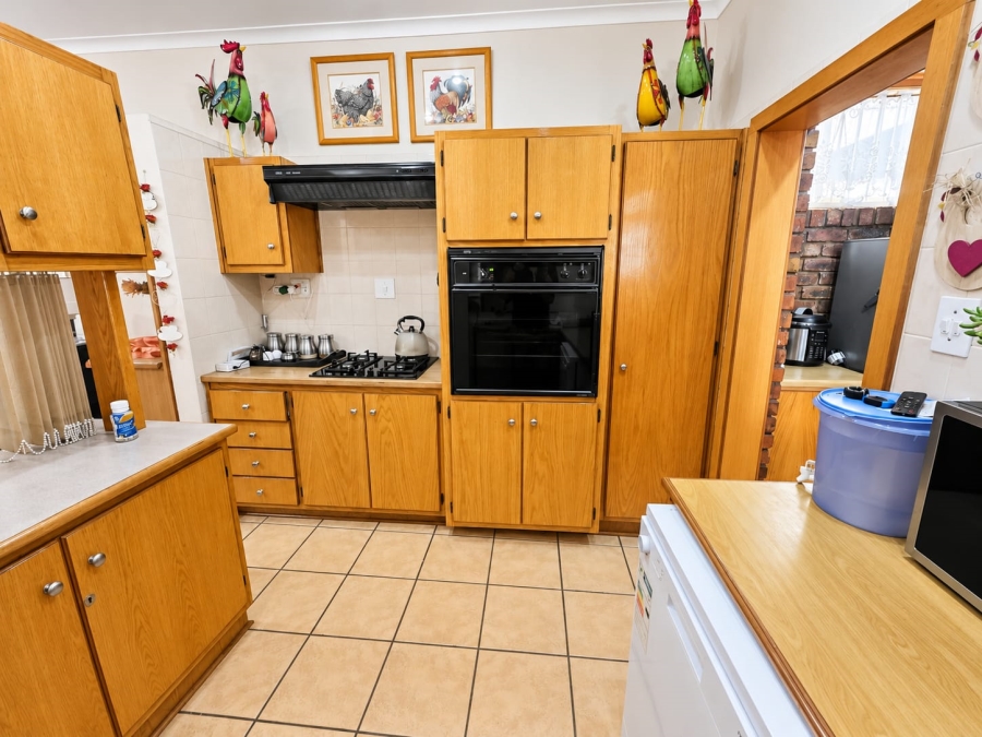 3 Bedroom Property for Sale in Uitsig Free State